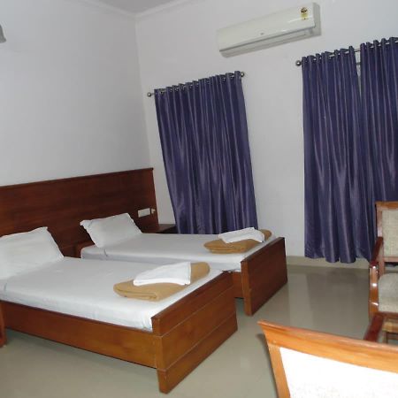 Premier House Hotel Thiruvananthapuram Eksteriør billede